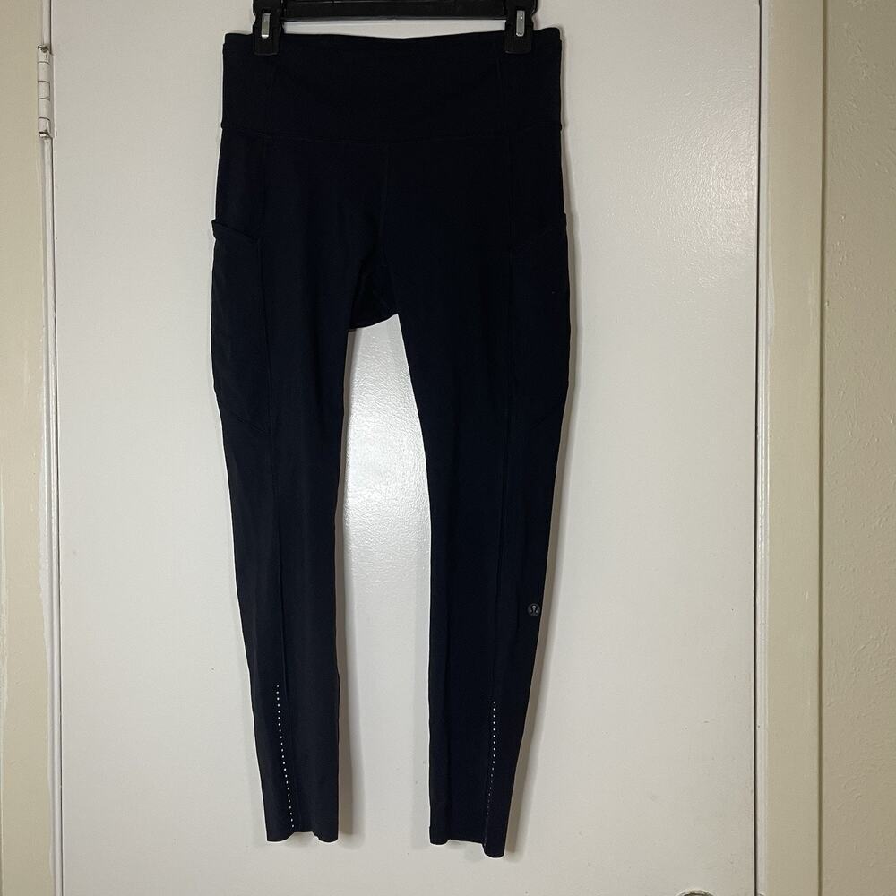 Lululemon black cropped side pocket leggings size 8
